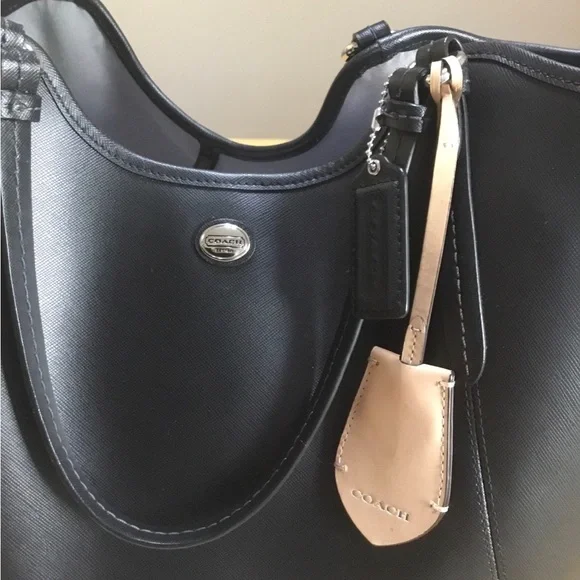 Coach Carry-All Tote Bag - Picture 2 of 6